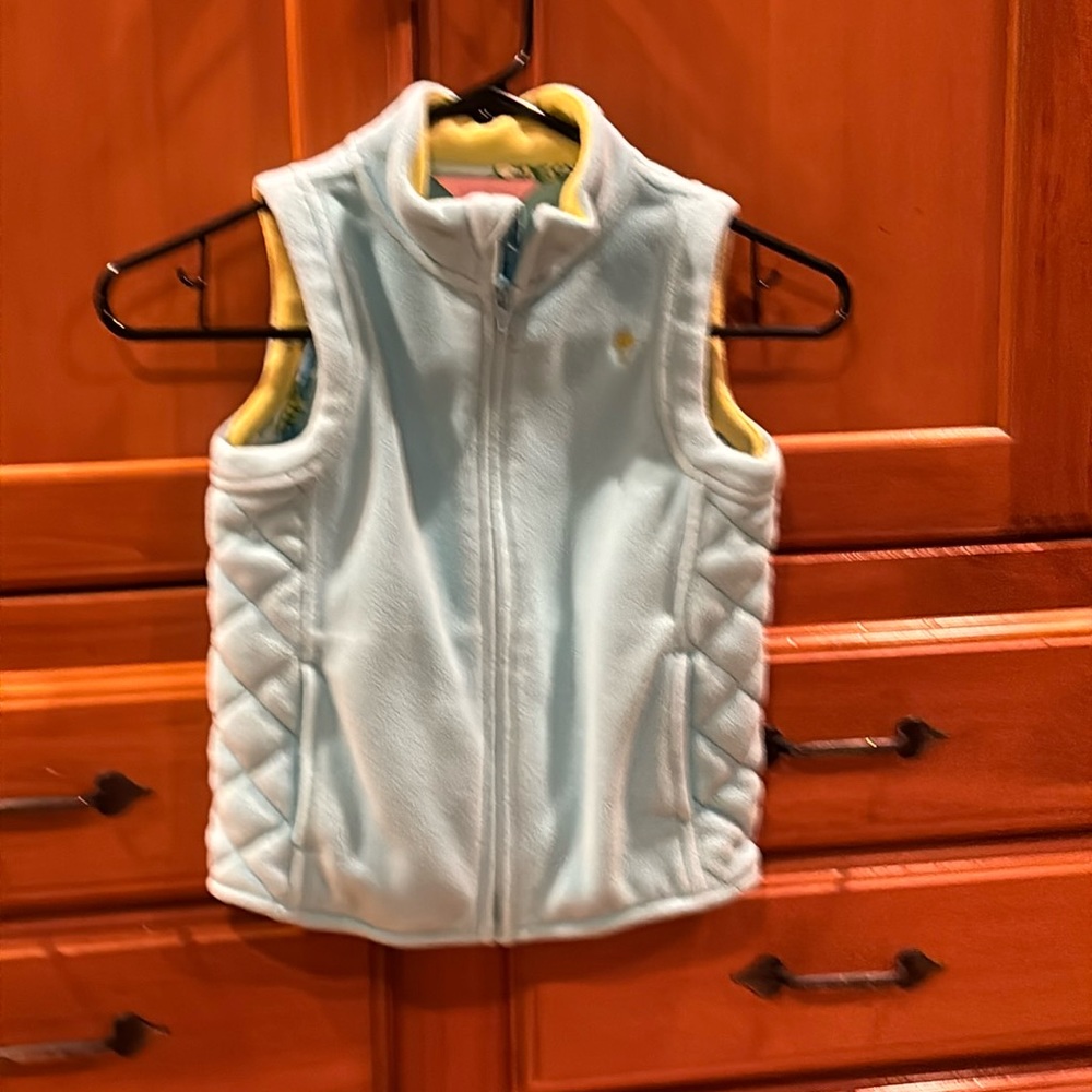 Lilly Pulitzer girls fleece vest size M excellent condition!